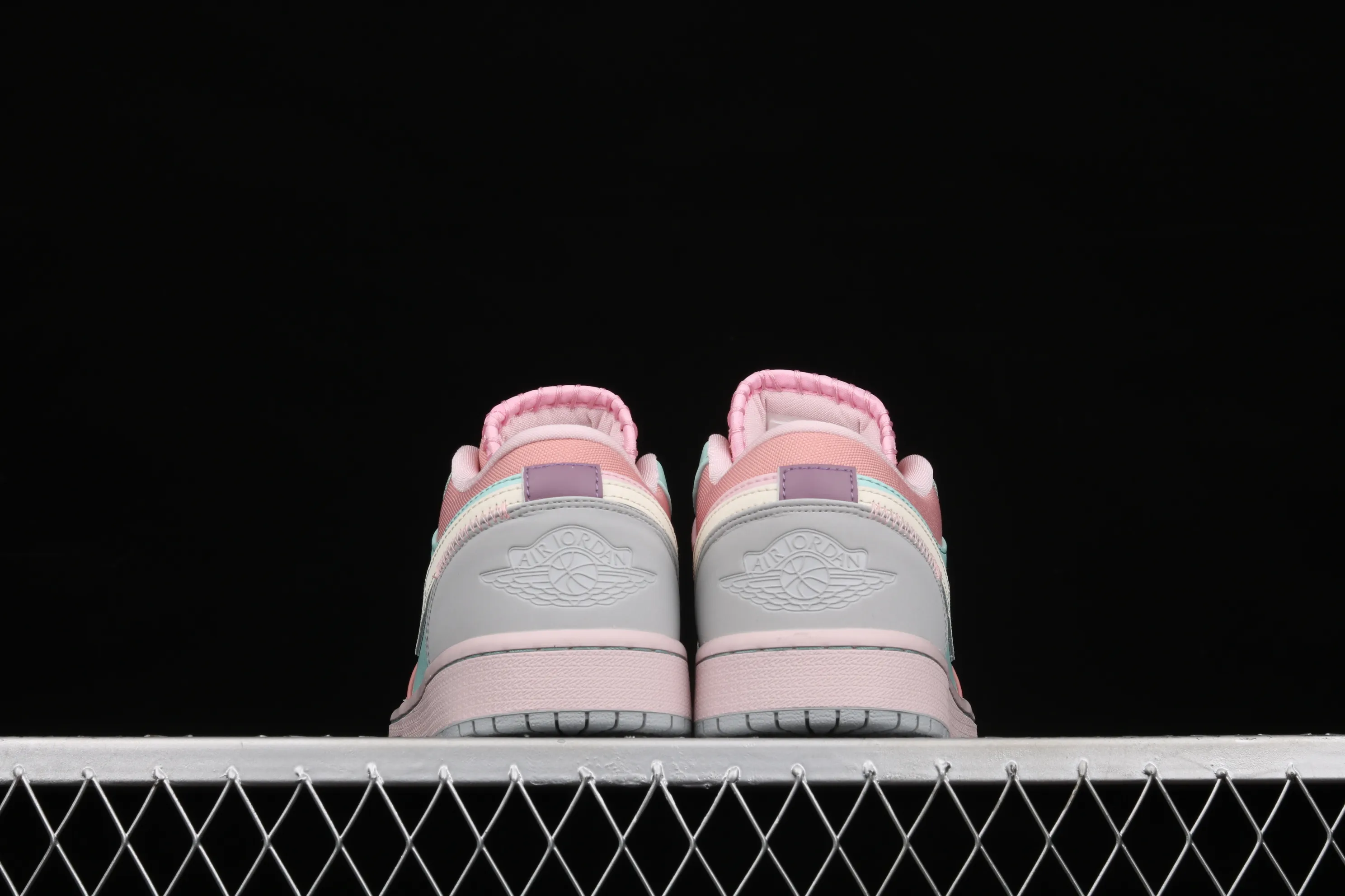 All categories Air Jordan Jordan series basketball shoes Air Jordan 1 Low Air Jordan Low SE AJ1 Joe 1 color stitching candy low-top basketball shoes DJ5196-615